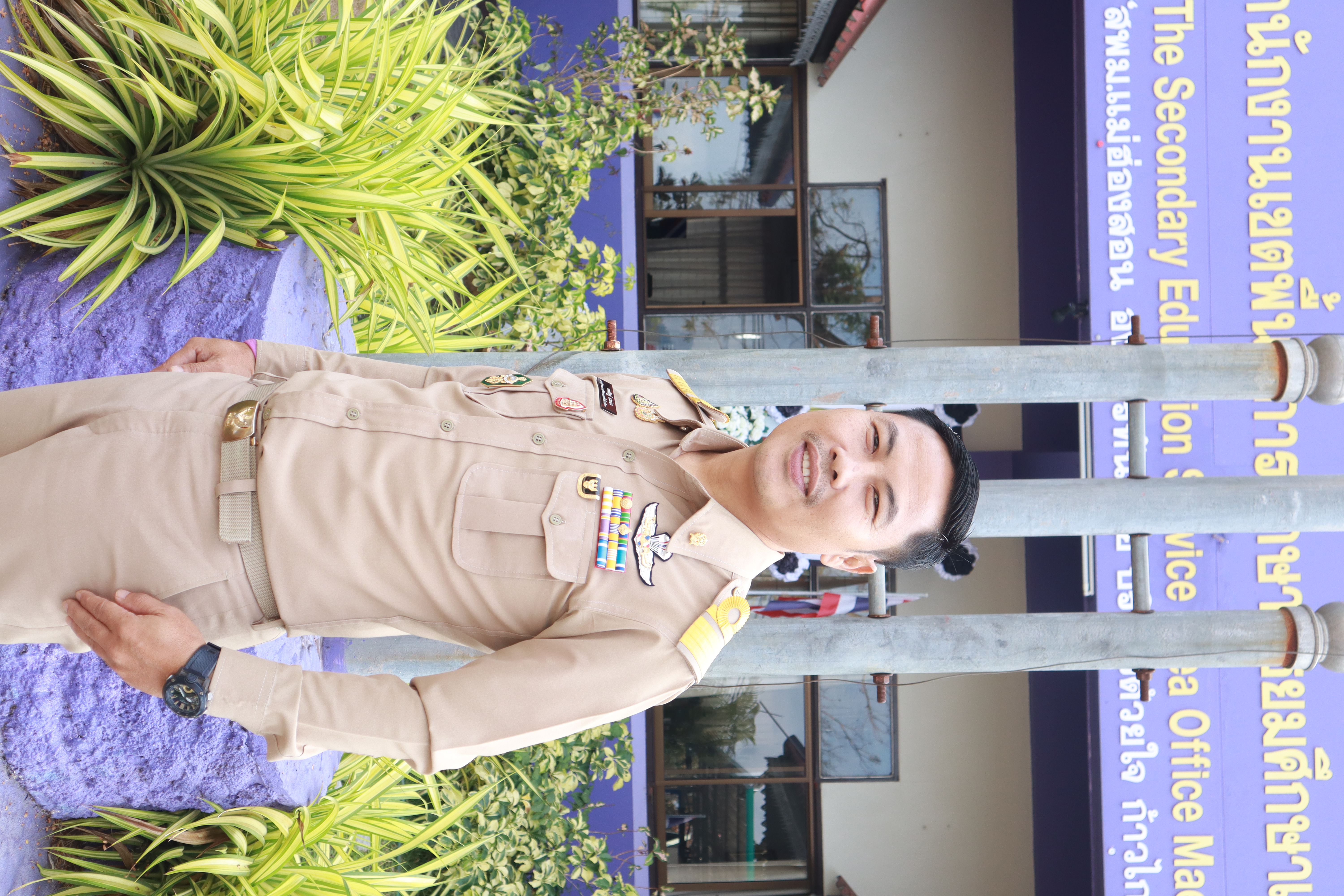 นายบรรดิษฐ์ ม่วงอ่อง นายบรรดิษฐ์ ม่วงอ่อง