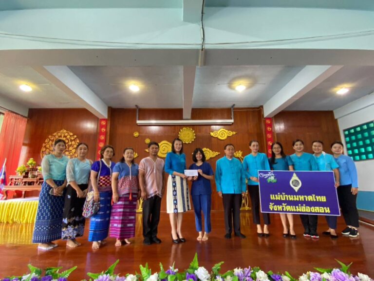 ร่วมเป็นคณะกรรมการตรวจเยี่ยมเยาวชนผู้รับทุนมูลนิธิร่วมจิตต์น้อมเกล้าฯ เพื่อเยาวชน ในพระอุปถัมภ์
