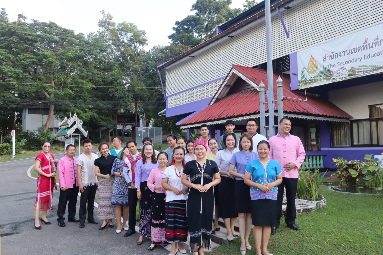 ดำเนินกิจกรรมรณรงค์สวมใส่ชุดชาติพันธุ์