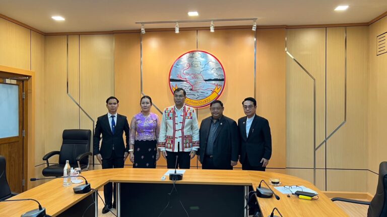 ต้อนรับดร.ธีร์ ภวังคนันท์ รองเลขาธิการคณะกรรมการการศึกษาขั้นพื้นฐาน และคณะ