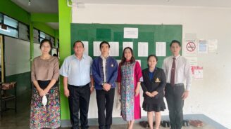 ตรวจเยี่ยมสนามสอบการแข่งทักษะวิชาการด้านคณิตศาสตร์และวิทยาศาสตร์ระดับนานาชาติ ณ โรงเรียนห้องสอนศึกษา ในพระอุปถัมภ์ฯ