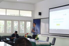 ประชุมชี้แจงการปฏิบัติหน้าที่กรรมการคุมสอบ ศูนย์สอบมหาวิทยาลัยเชียงใหม่ สนามสอบจังหวัดแม่ฮ่องสอน ในการทดสอบรายวิชา A-Level