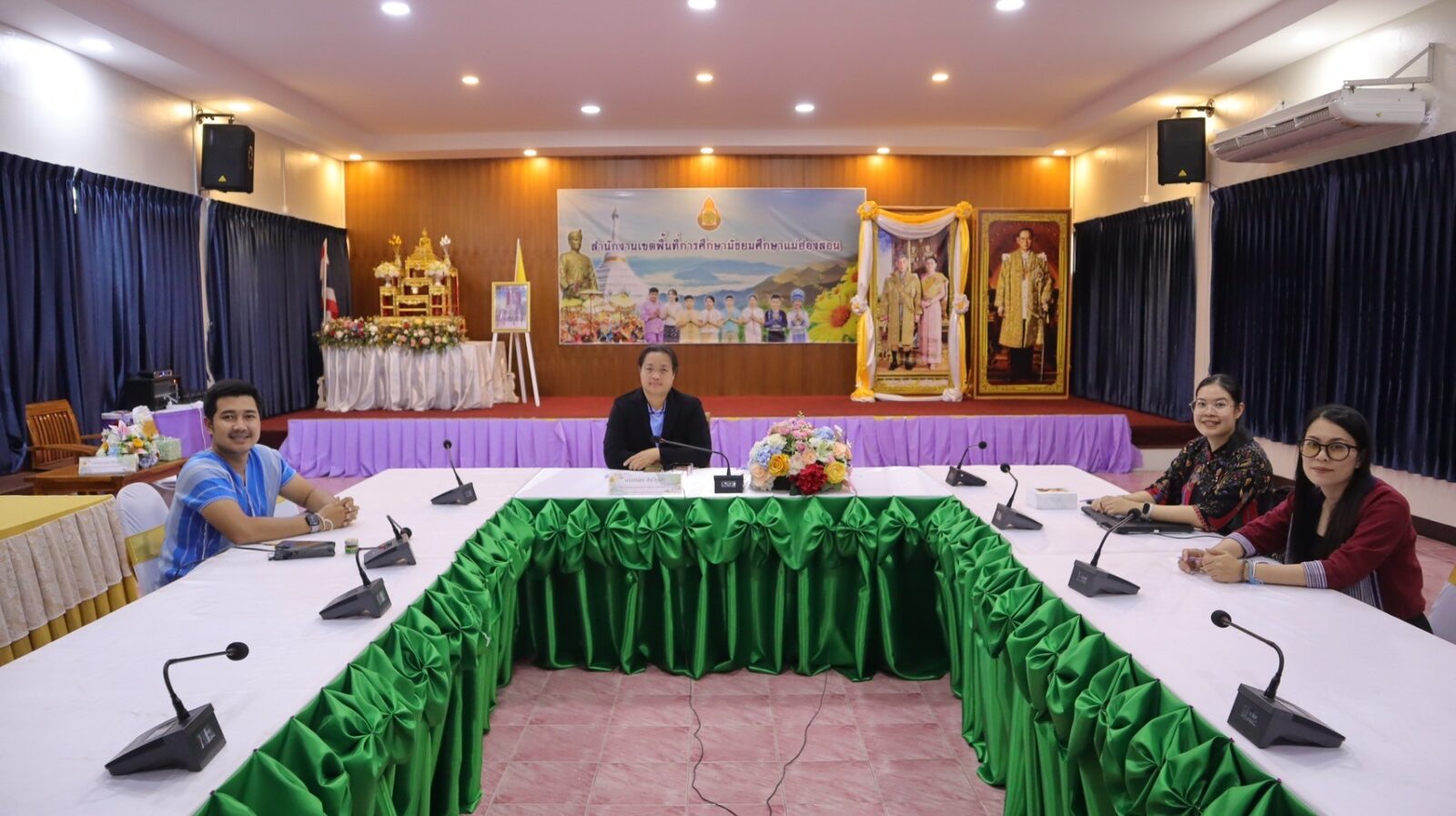 ประชุมขับเคลื่อนสถานีแก้หนี้สินครูและบุคลากรทางการศึกษาระดับสำนักงานเขตพื้นที่การศึกษา ครั้งที่ 4/2567