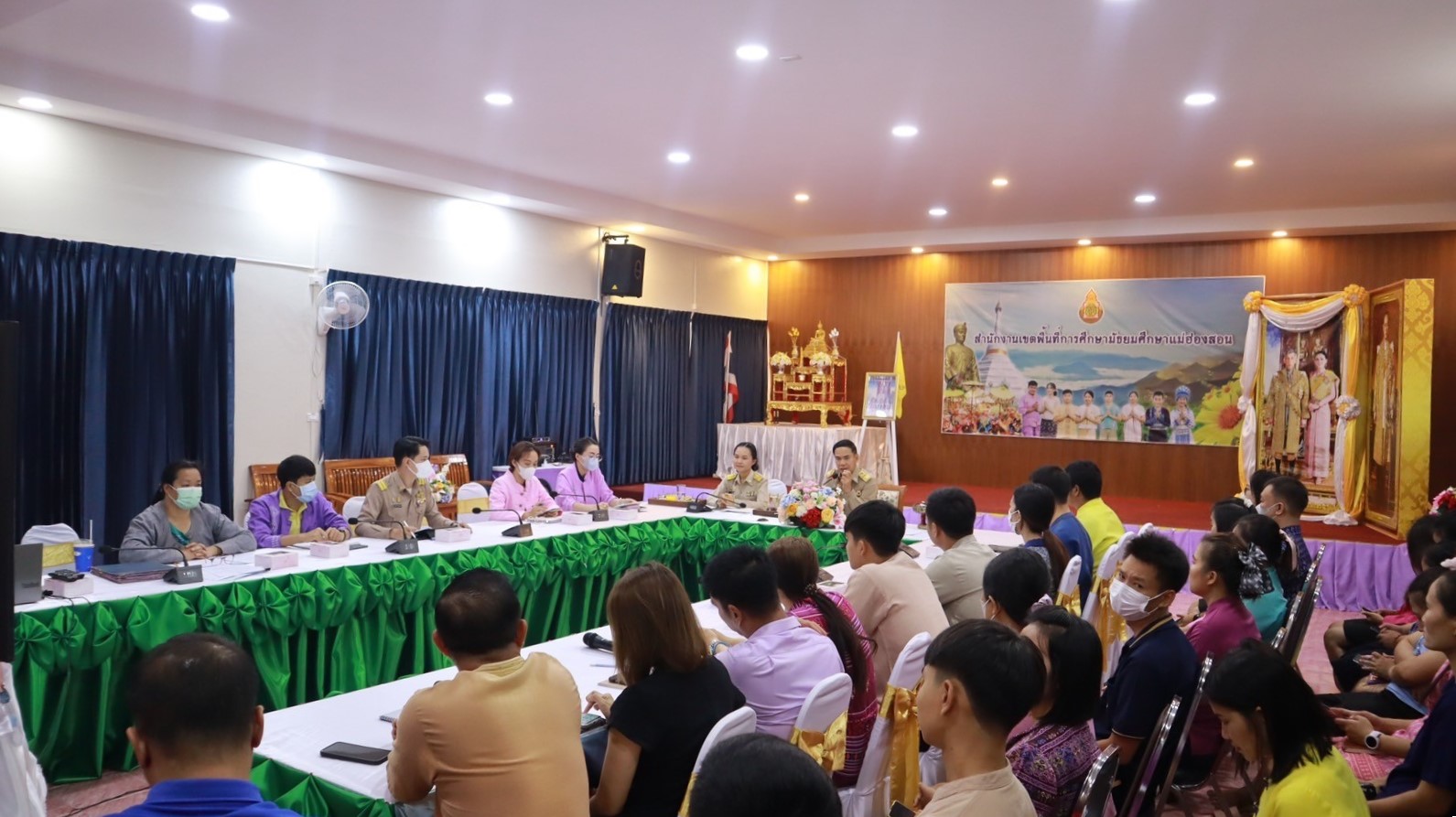 ประชุมคณะกรรมการรับสมัครคัดเลือกบุคลากรทางการศึกษา ตำแหน่ง รองผู้อำนวยการสถานศึกษา