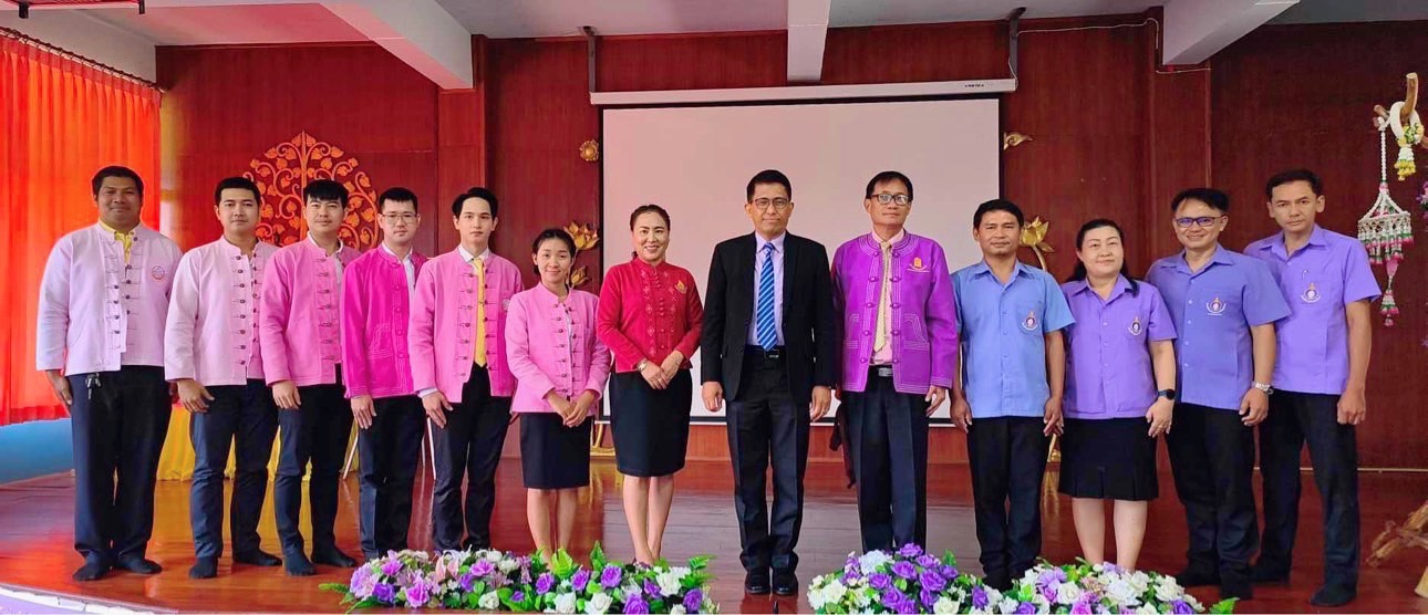 รับการตรวจราชการจาก นายชาตรี ม่วงสว่าง ผู้ตรวจราชการกระทรวงศึกษาธิการ ณ โรงเรียนขุนยวมวิทยา อำเภอขุนยวม จังหวัดแม่ฮ่องสอน