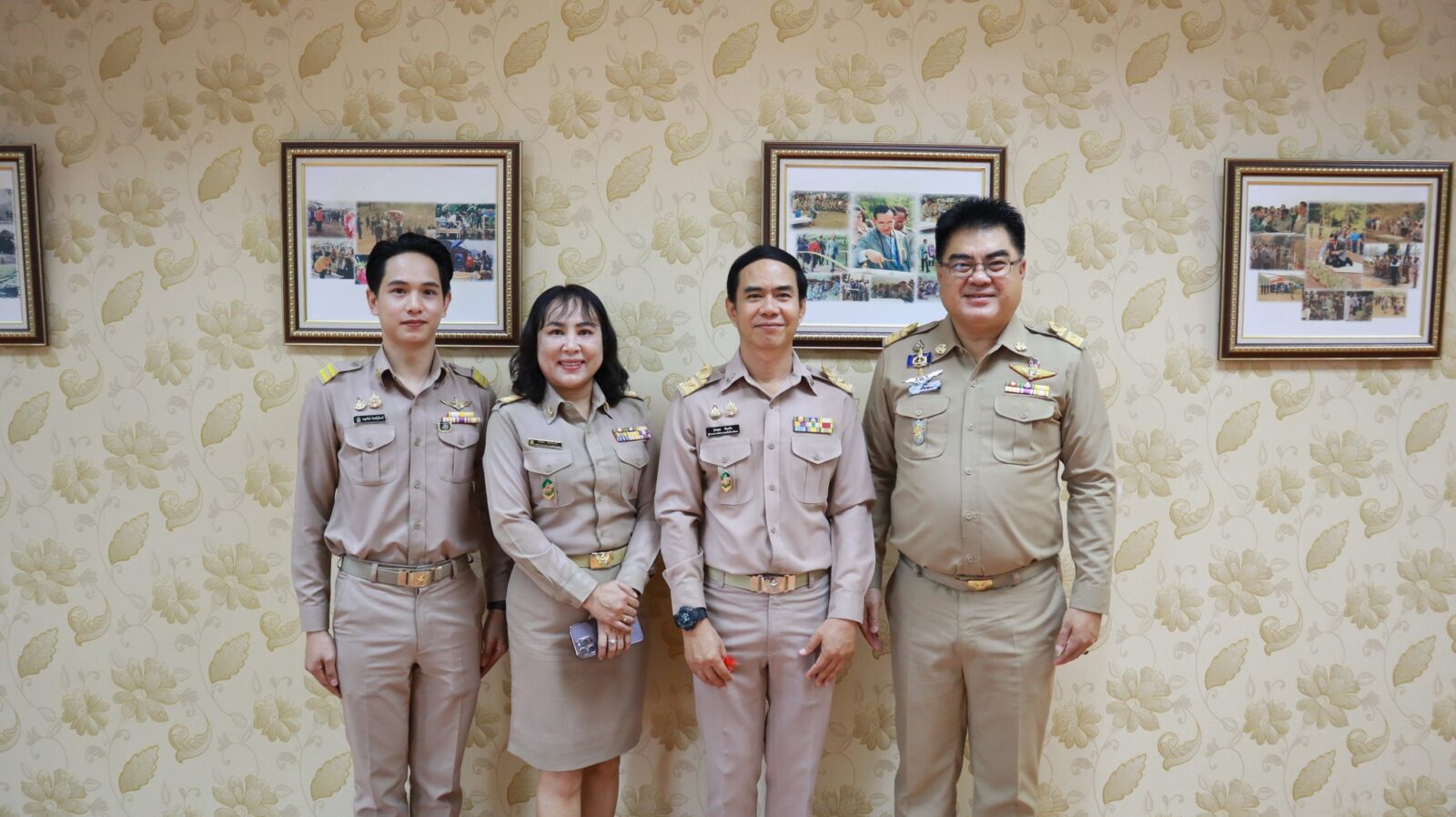 ผอ.สพม.แม่ฮ่องสอน เข้าพบเพื่อลาคารวะผู้ว่าราชการจังหวัดแม่ฮ่องสอน ในโอกาสได้รับแต่งตั้งให้ดำรงตำแหน่ง ผู้อำนวยการสำนักงานเขตพื้นที่การศึกษามัธยมศึกษาแพร่ ณ ศาลากลางจังหวัดแม่ฮ่องสอน