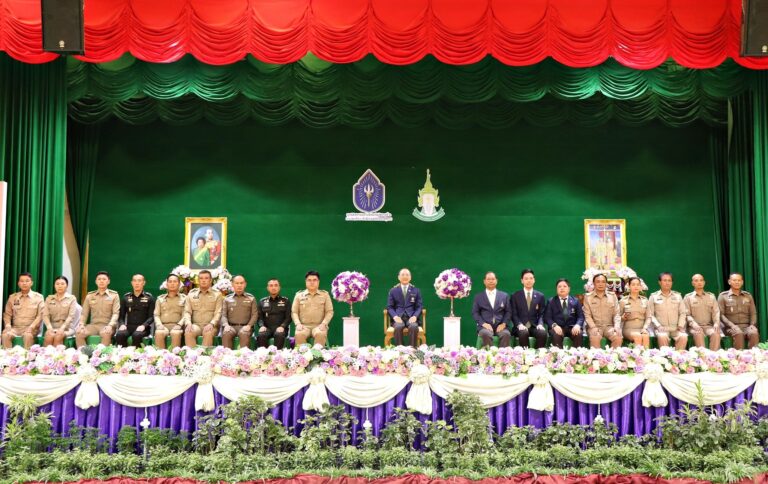 พระวรวงศ์เธอ พระองค์เจ้าเฉลิมศึกยุคล ประธานมูลนิธิสถาบันการศึกษาในรัชกาลที่ 6 เสด็จเยี่ยมโรงเรียนห้องสอนศึกษา ในพระอุปถัมภ์ฯ ทรงประทานเข็มที่ระลึกและรางวัล ประจำปีการศึกษา 2567