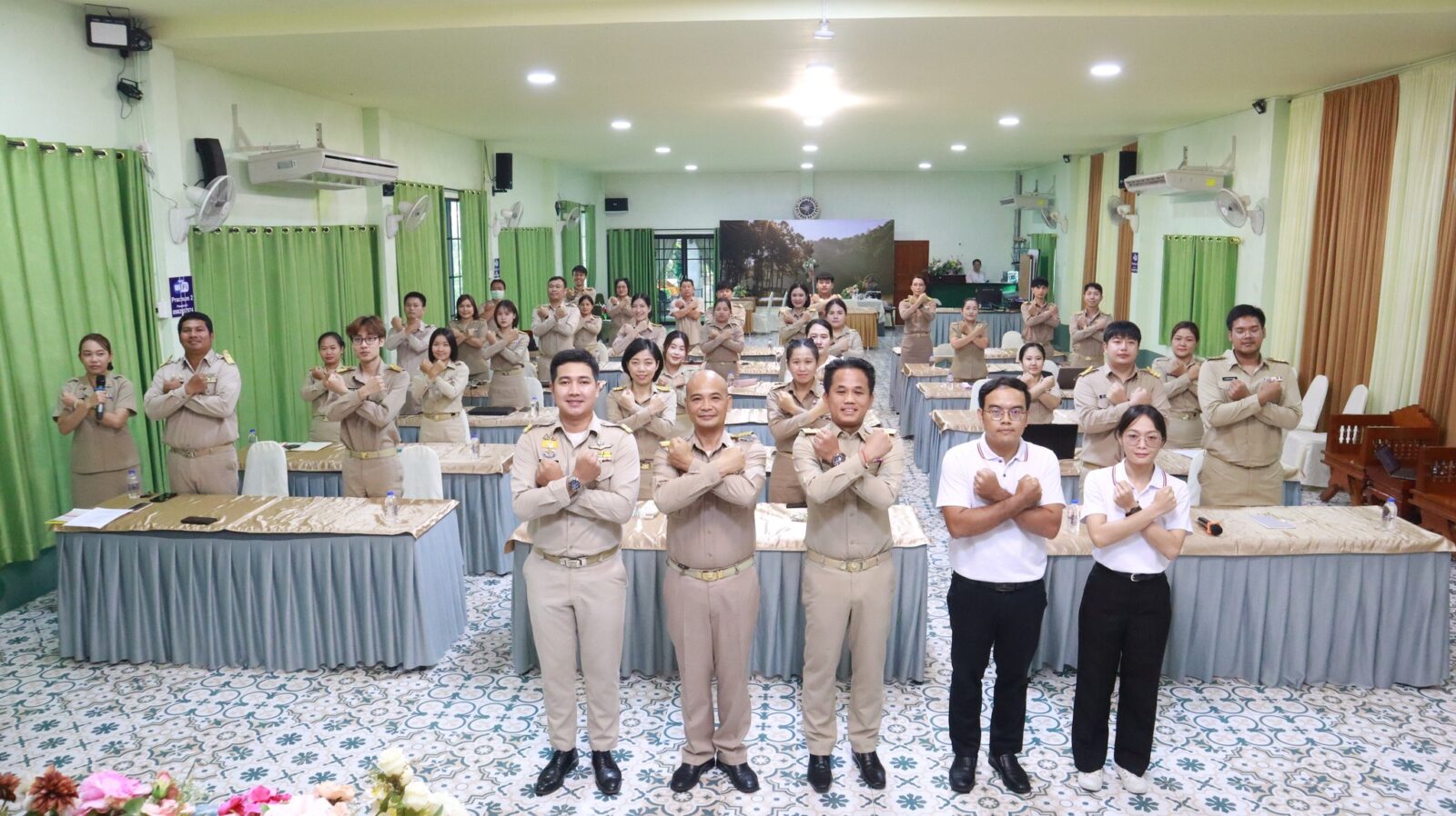 สำนักงานเขตพื้นที่การศึกษามัธยมศึกษาแม่ฮ่องสอน จัดการอบรมเชิงปฏิบัติการ “การเสริมสร้างคุณธรรม จริยธรรมเพื่อป้องกันผลประโยชน์ทับซ้อน และการจัดการความเสี่ยงการทุจริตและประพฤติมิชอบ” ภายใต้โครงการสำนักงานเขตพื้นที่การศึกษาสุจริต ประจำปีงบประมาณ พ.ศ. 2568