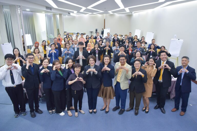 ผอ.สพม.แม่ฮ่องสอน ประชุมเชิงปฏิบัติการเตรียมความพร้อมศึกษานิเทศก์ในการติดตามผลการดำเนินงานศูนย์พัฒนาครูและบุคลากรทางการศึกษา สถาบันส่งเสริมการสอนวิทยาศาสตร์และเทคโนโลยี (สสวท.)