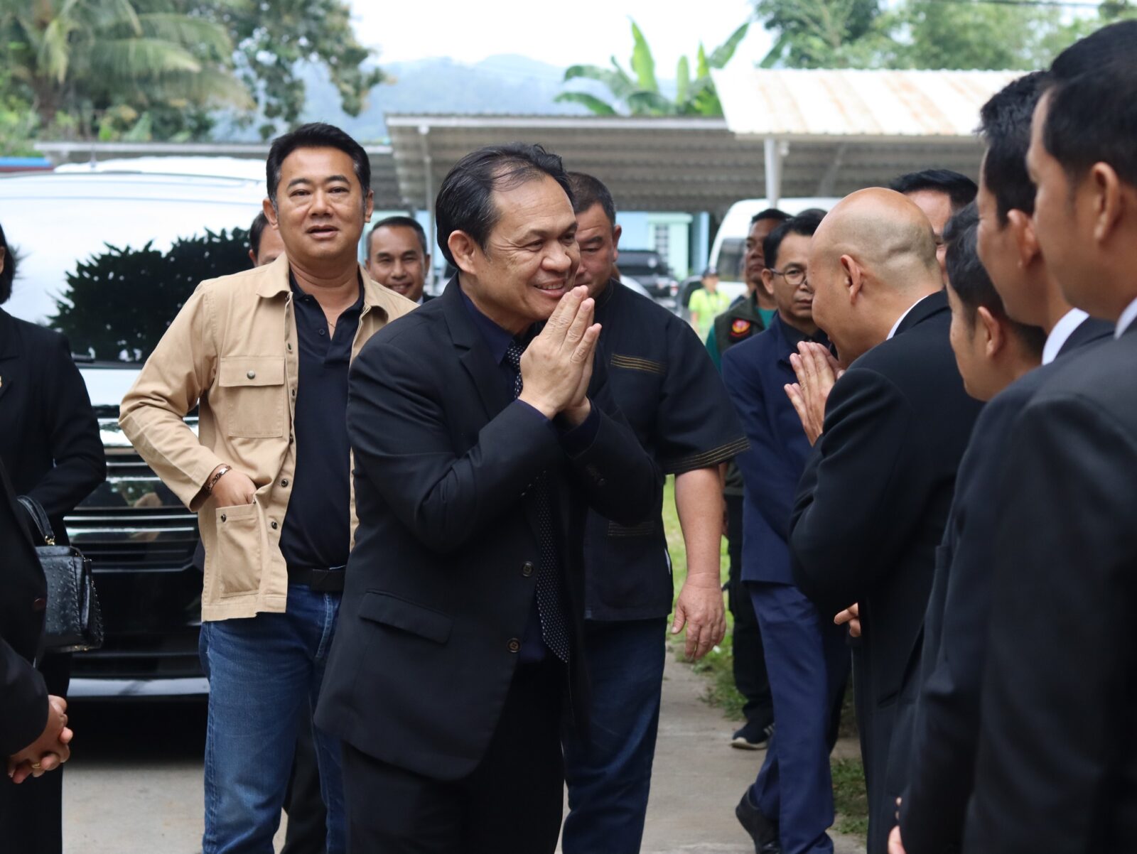 รัฐมนตรีช่วยว่าการกระทรวงศึกษาธิการ ลงพื้นที่ตรวจเยี่ยมและติดตามการดำเนินงานตามนโยบาย “เรียนดี มีคุณธรรม” ณ โรงเรียนแม่สะเรียง “บริพัตรศึกษา” อำเภอแม่สะเรียง จังหวัดแม่ฮ่องสอน