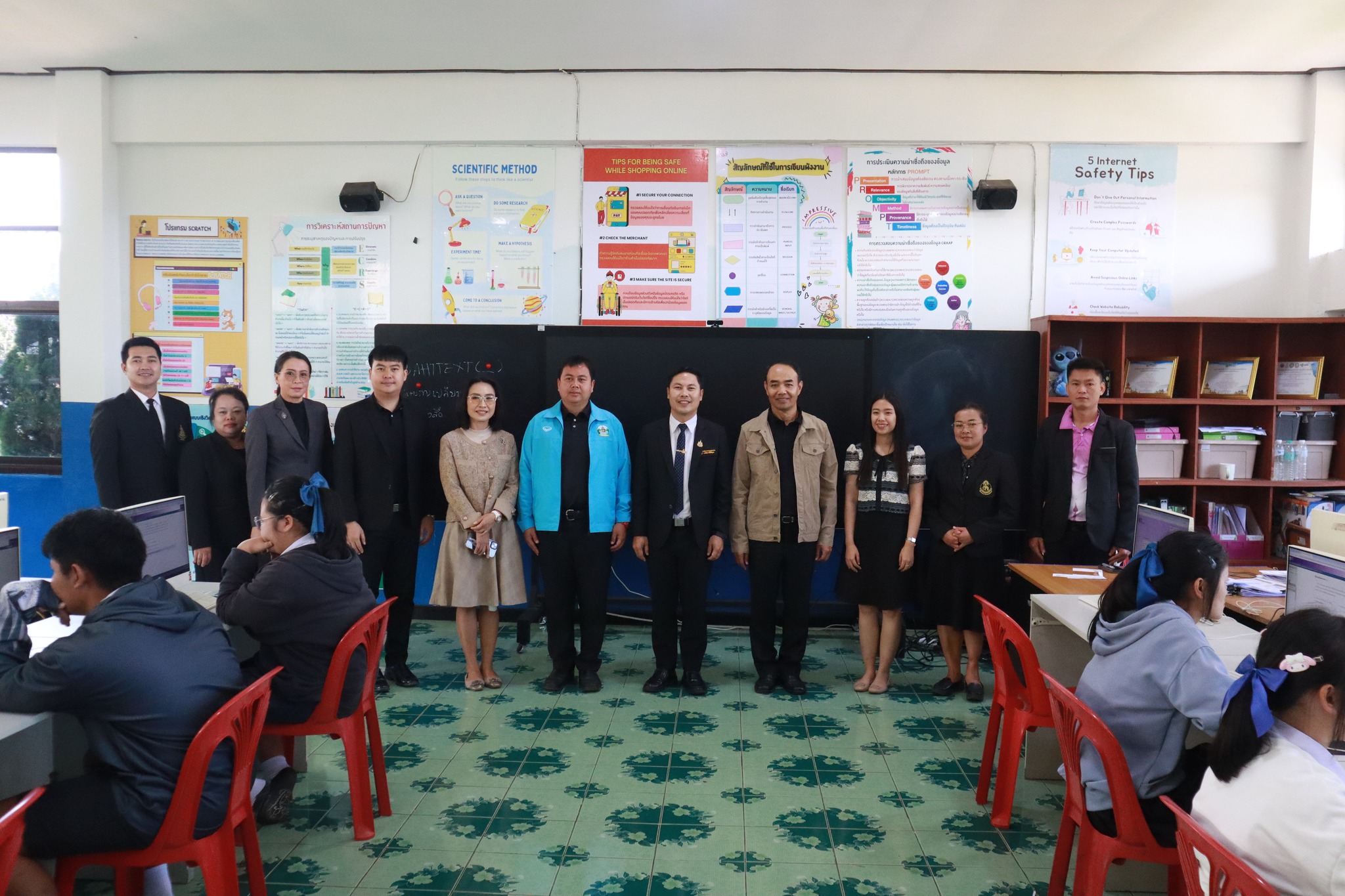 สพม.แม่ฮ่องสอน ลงพื้นที่ติดตามการสอบ O-NET ม.6 ปีการศึกษา 2568 โรงเรียนเฉลิมรัชวิทยาคม และโรงเรียนสบเมยวิทยาคม