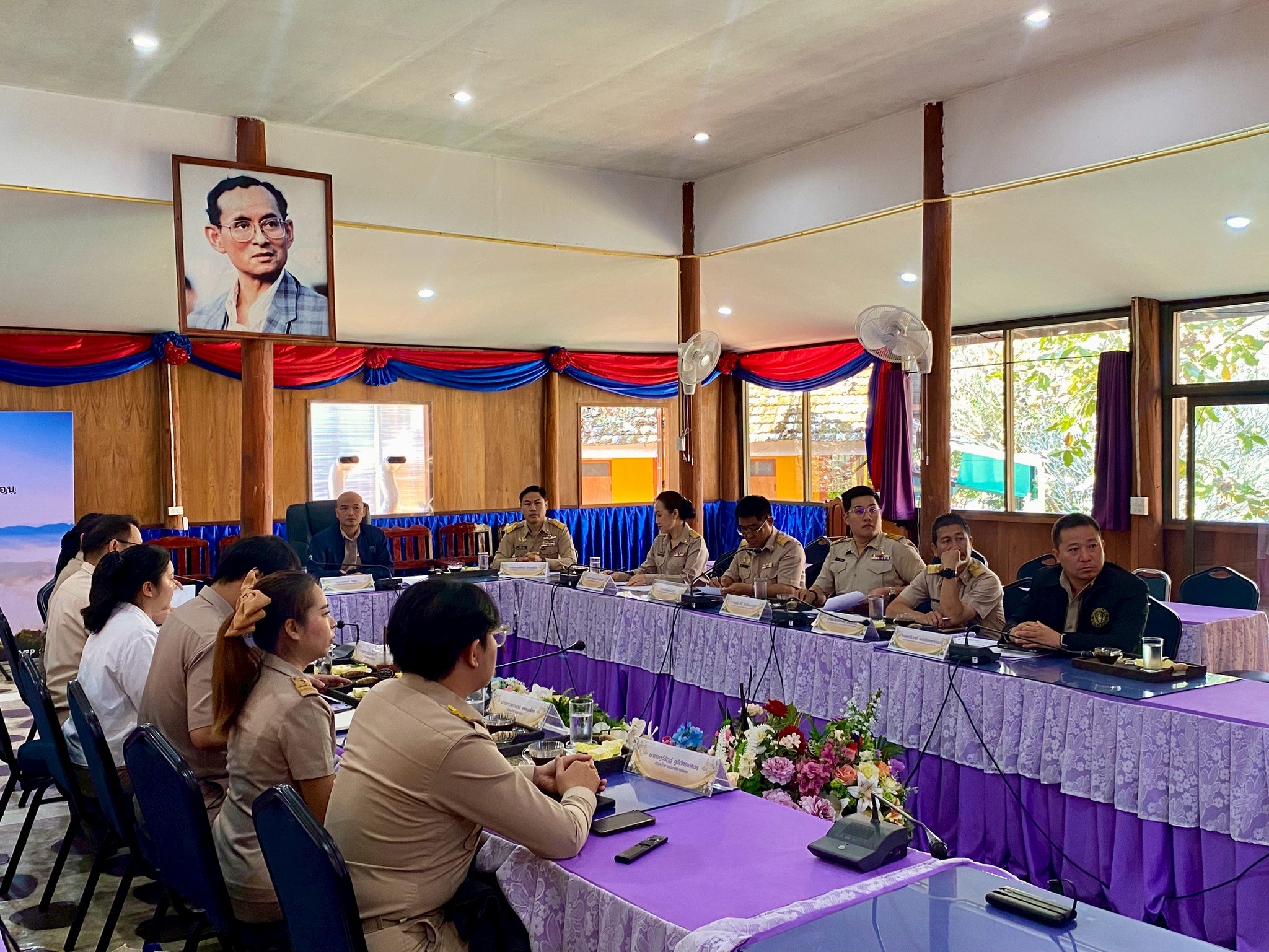สพม.แม่ฮ่องสอน จัดฝึกปฏิบัติจริง (On the Job Training) หลักสูตรพัฒนาก่อนแต่งตั้งศึกษานิเทศก์ ระยะที่ 2 “สังเกตการนิเทศและแลกเปลี่ยนเรียนรู้ในสถานศึกษา”