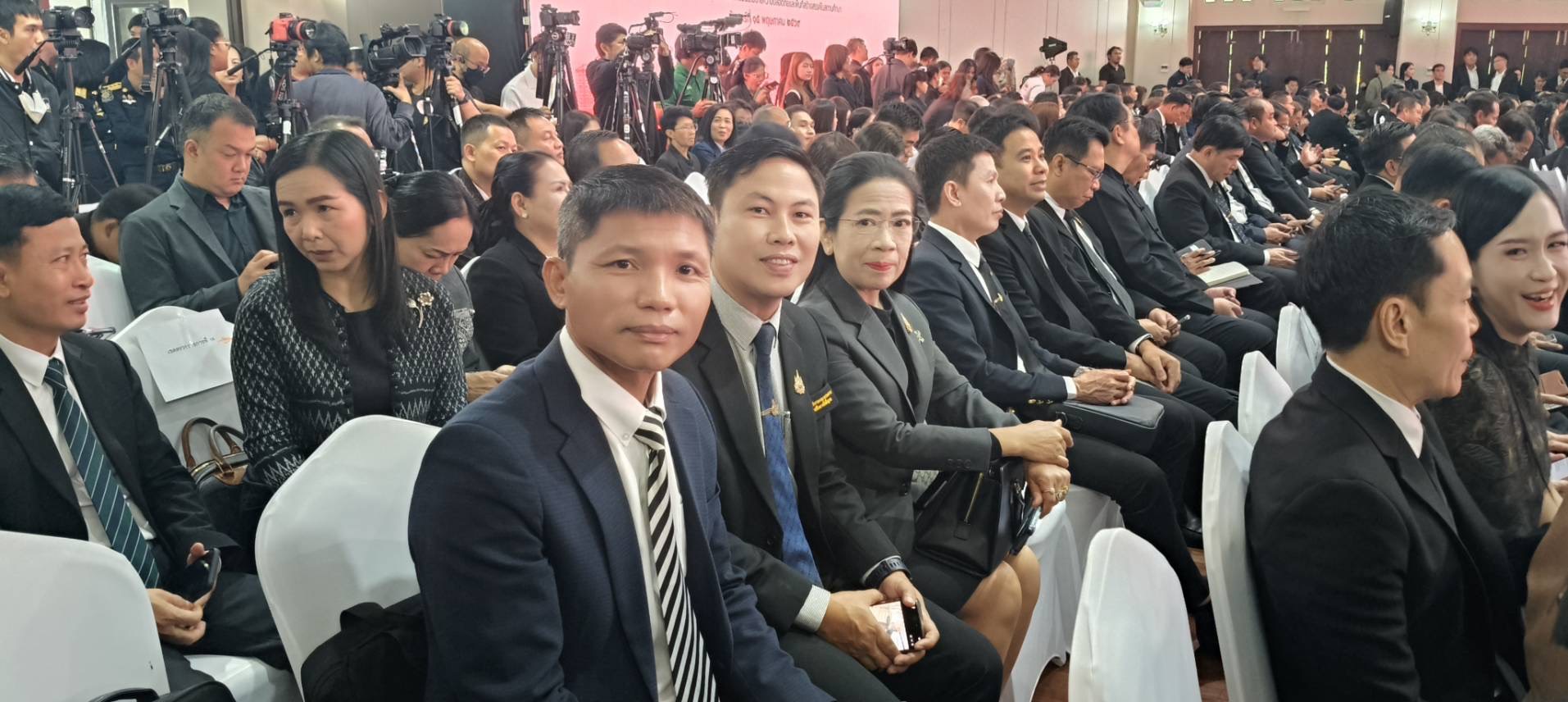 สำนักงานเขตพื้นที่การศึกษามัธยมศึกษาแม่ฮ่องสอน ร่วมพิธีลงนาม MOU “โรงเรียนปลอดภัย อุ่นใจในพื้นที่สร้างสรรค์” เปิดระบบ SAFE SCHOOL ยกระดับความปลอดภัยเด็กไทย