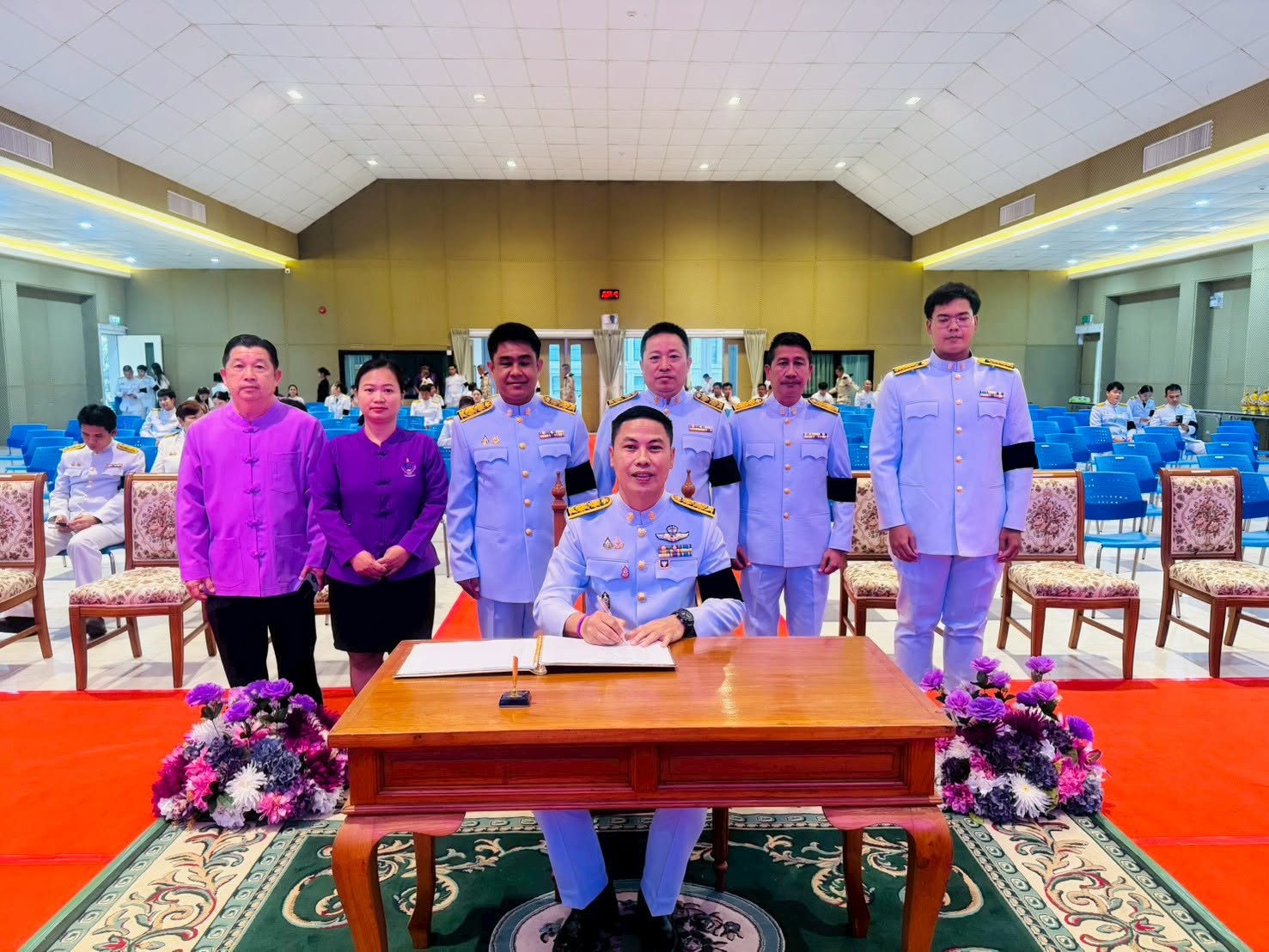 สำนักงานเขตพื้นที่การศึกษามัธยมศึกษาแม่ฮ่องสอนร่วมพิธีถวายเครื่องราชสักการะและจุดเทียนถวายพระพรชัยมงคล เฉลิมพระเกียรติสมเด็จพระนางเจ้าฯ พระบรมราชินี