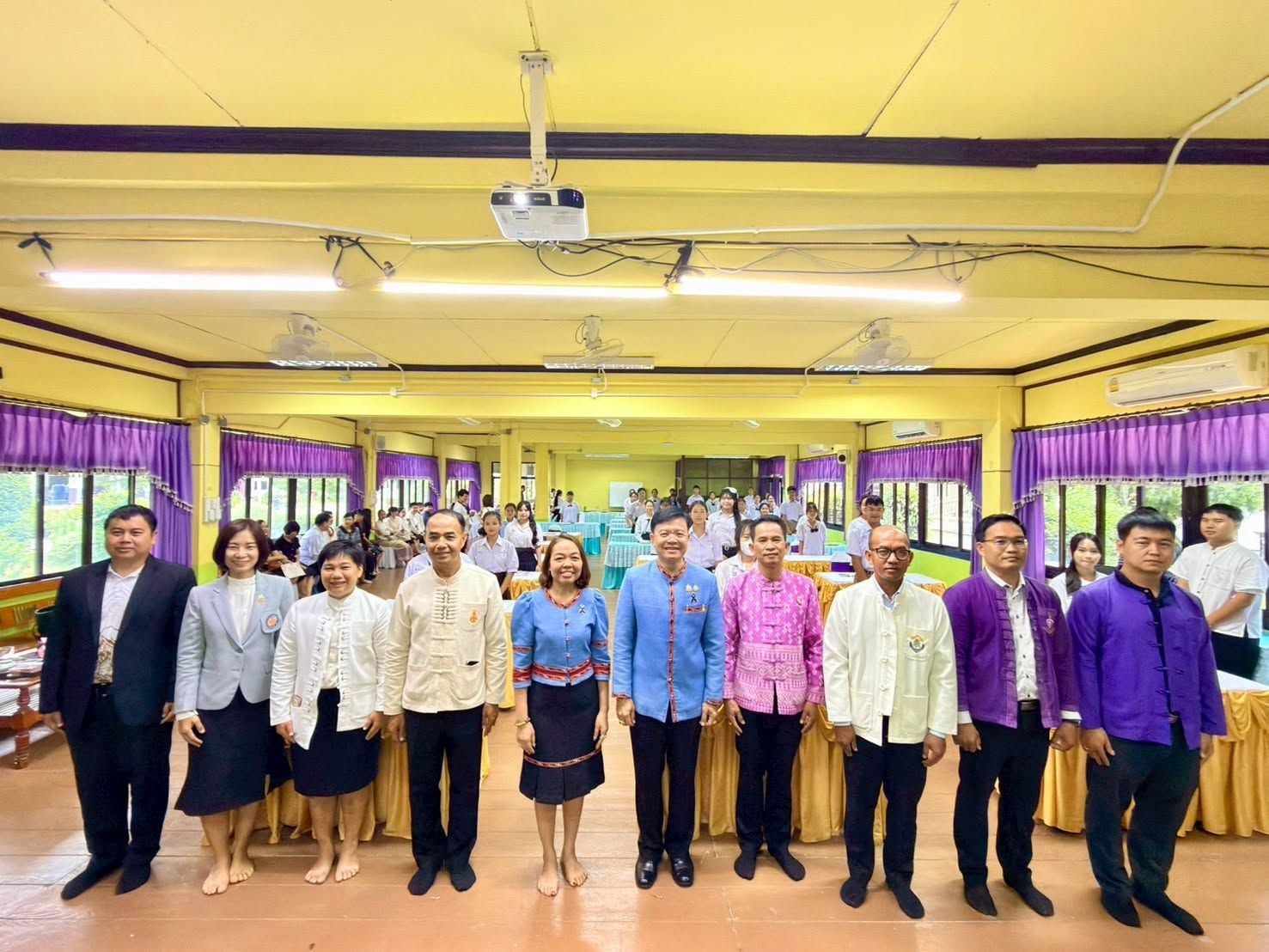สำนักงานเขตพื้นที่การศึกษามัธยมศึกษาแม่ฮ่องสอน ร่วมงานการแข่งขันทักษะภาษาไทย โครงการ “รักษ์ภาษาไทย” เนื่องในสัปดาห์วันภาษาไทยแห่งชาติ ประจำปีการศึกษา 2569 ณ ห้องประชุมฉัตรนพรัตน์ โรงเรียนแม่สะเรียง “บริพัตรศึกษา”