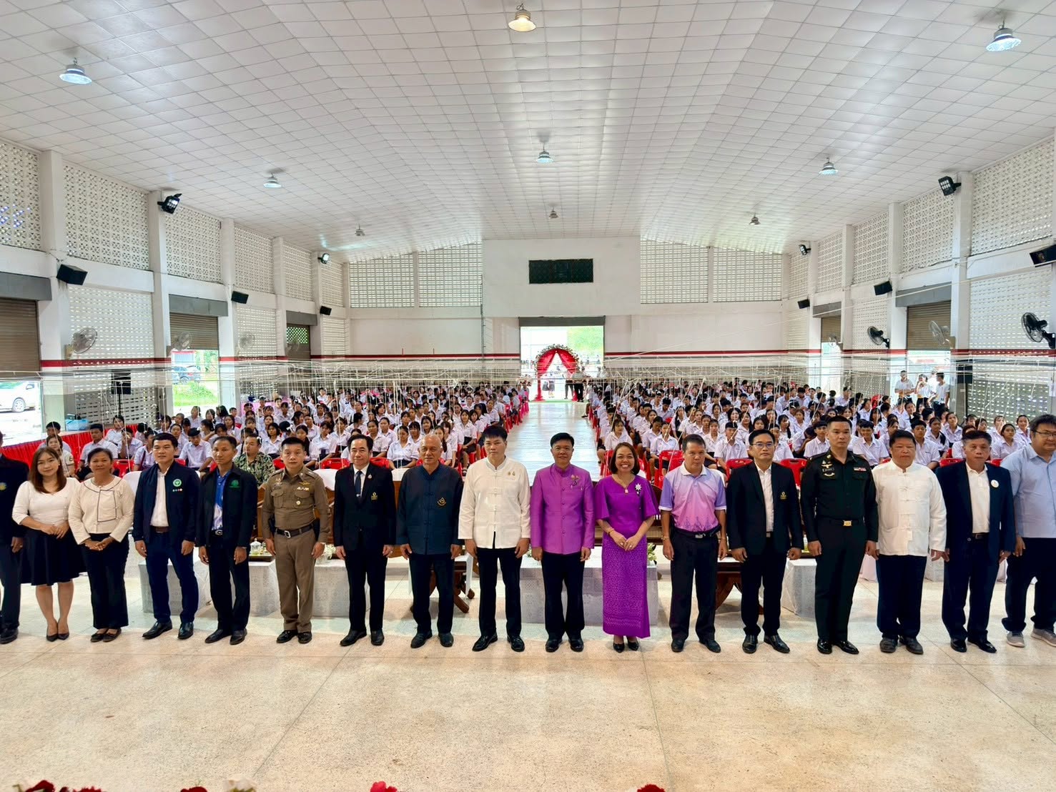 สำนักงานเขตพื้นที่การศึกษามัธยมศึกษาแม่ฮ่องสอน ร่วมพิธีทำบุญและมอบทุนการศึกษา เนื่องในวาระครบรอบ 39 ปี โรงเรียนสบเมยวิทยาคม