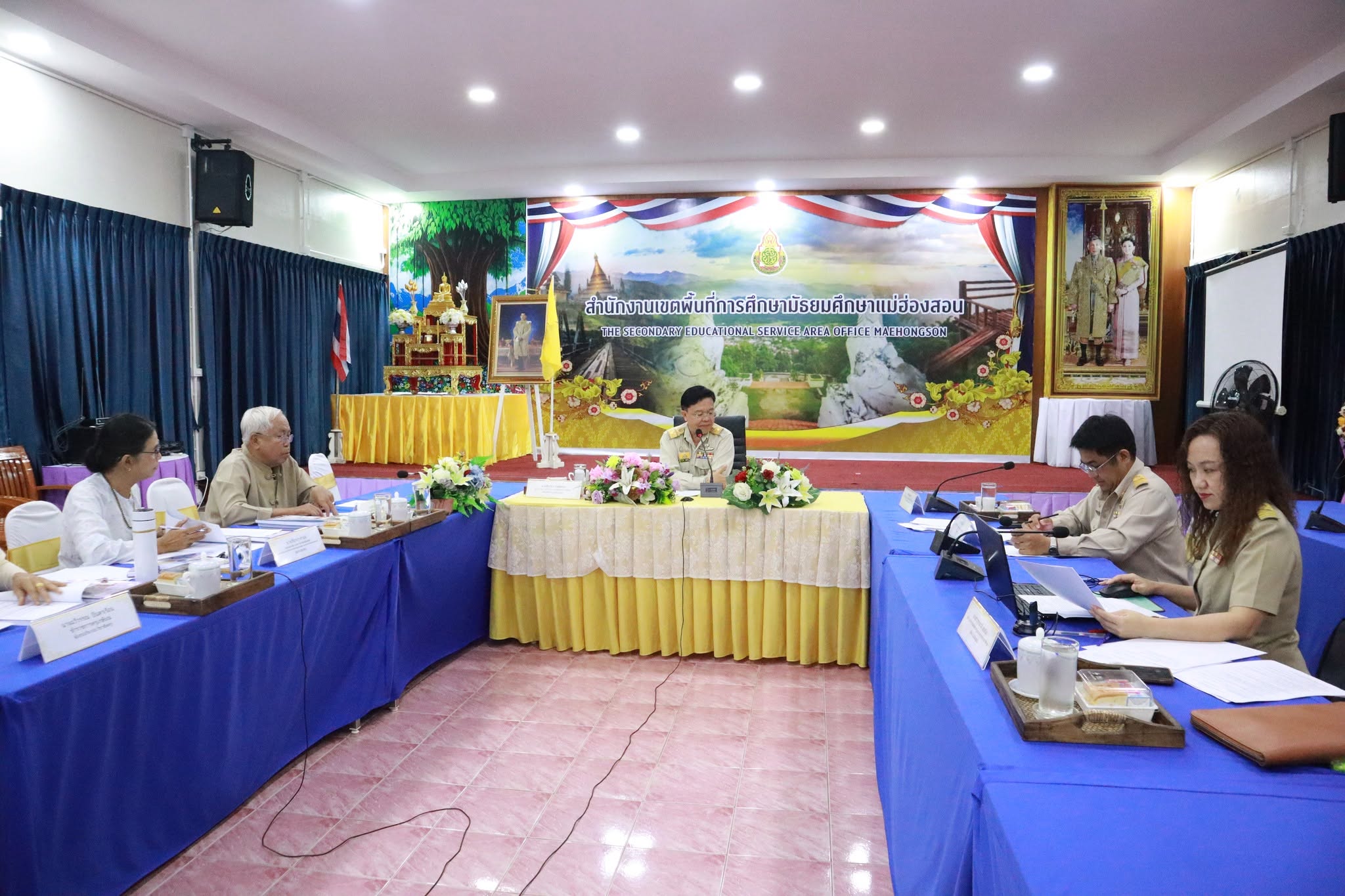 สพม.แม่ฮ่องสอน จัดการประชุมคณะกรรมการคัดเลือกครู รางวัล “ครูดีในดวงใจ” ครั้งที่ 24 ประจำปี พ.ศ. 2570 ระดับเขตพื้นที่การศึกษามัธยมศึกษาแม่ฮ่องสอน