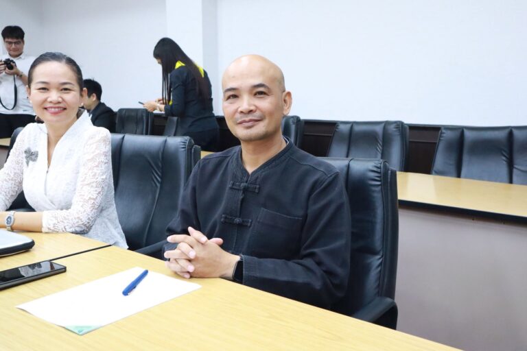 ประชุมคณะกรรมการฝ่ายจัดนิทรรศการเฉลิมพระเกียรติฯ และมหรสพวัฒนธรรมไทย ฯ
