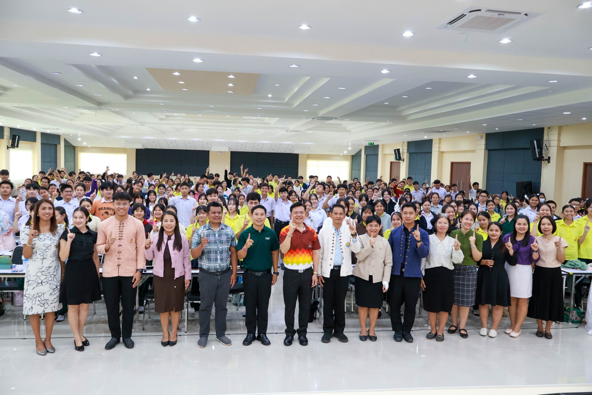 นิเทศ ติดตามการเตรียมความพร้อมในการเปิดภาคเรียนที่ 2 ปีการศึกษา 2569 ณ โรงเรียนแม่สะเรียง “บริพัตรศึกษา”